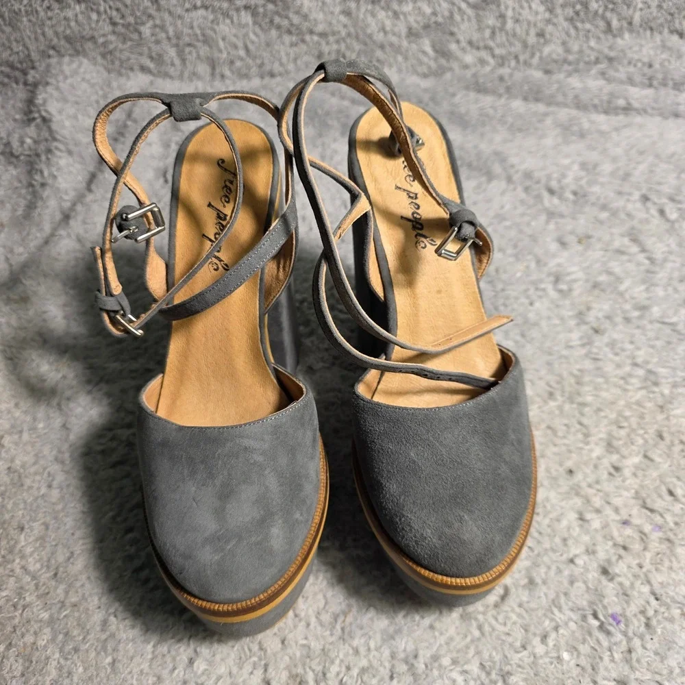 Free People Sundown Platform Heels Grey Suede Ankle Strap Women 38 7-7.5 70s‎